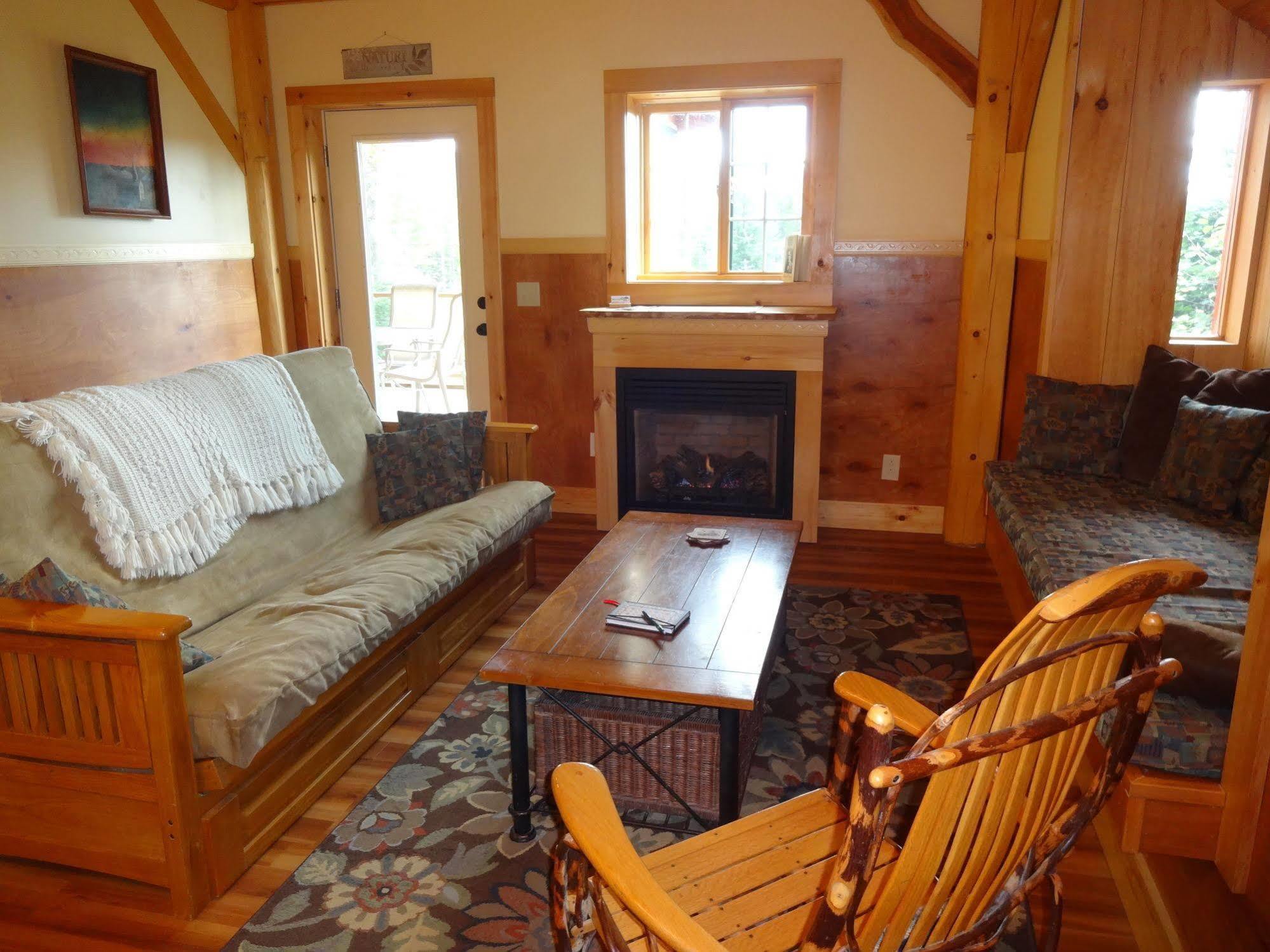 Robert Frost Mountain Cabins Middlebury Exterior photo